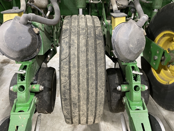 2015 John Deere 1795 Planter