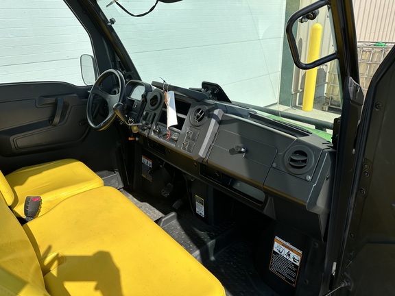 2020 John Deere XUV 835M ATV