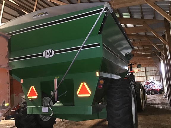 J&M 620-14 Grain Cart