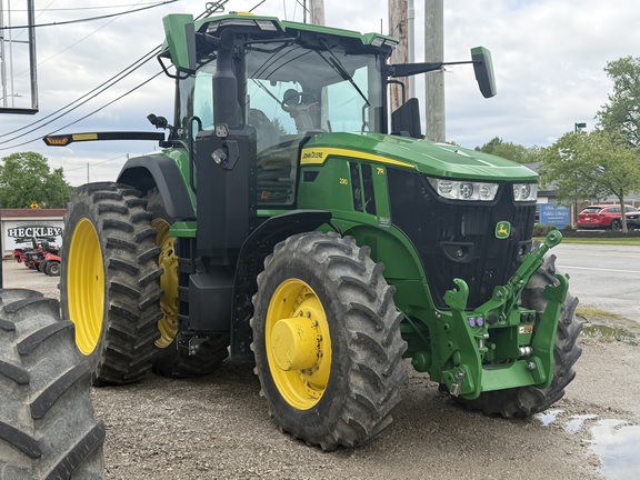 2024 John Deere 7R 230 Tractor