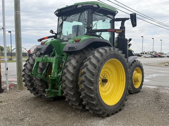 2024 John Deere 7R 230 Tractor