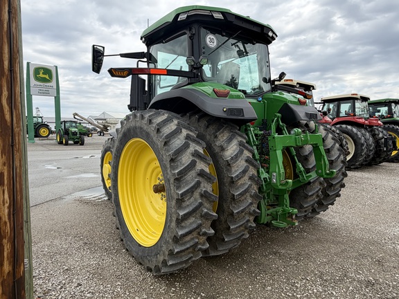 2024 John Deere 7R 230 Tractor
