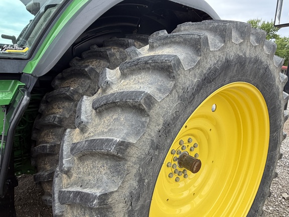 2024 John Deere 7R 230 Tractor