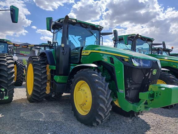 2024 John Deere 8R 250 Tractor