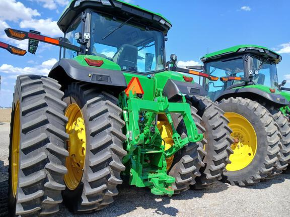 2024 John Deere 8R 250 Tractor
