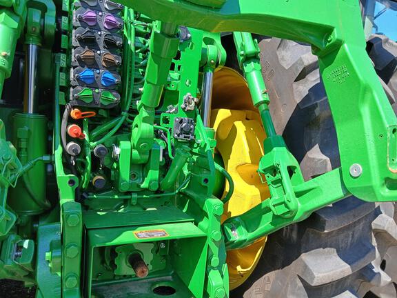 2024 John Deere 8R 250 Tractor