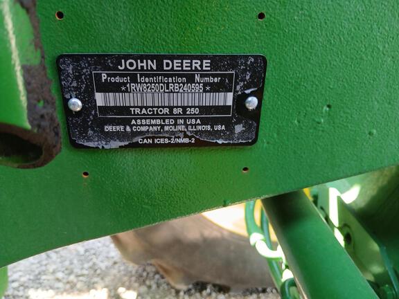 2024 John Deere 8R 250 Tractor