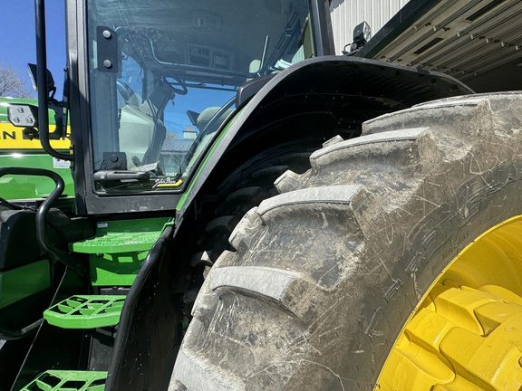 2023 John Deere 8R 370 Tractor