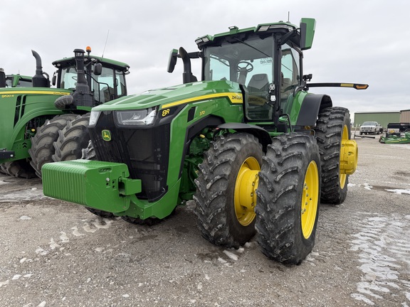 2023 John Deere 8R 370 Tractor