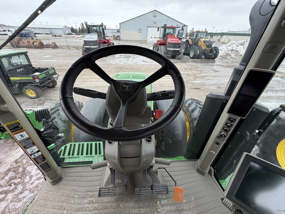 2023 John Deere 8R 370 Tractor