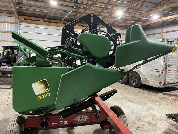 1998 John Deere 920 Header Combine