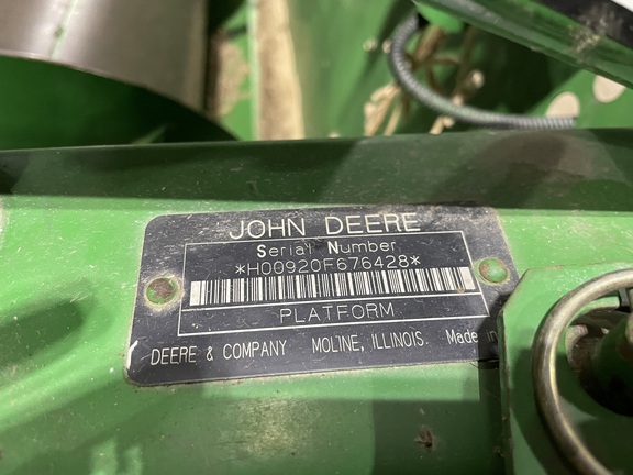 1998 John Deere 920 Header Combine