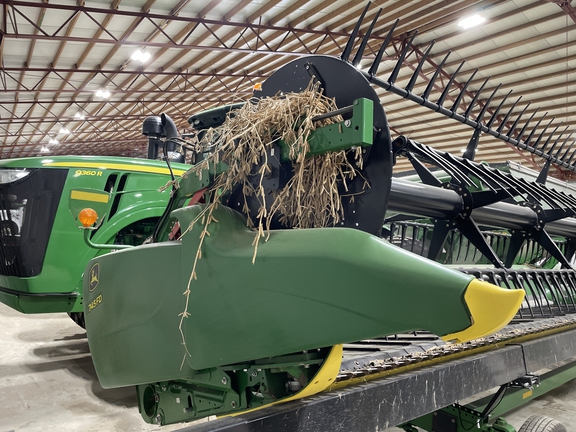 2019 John Deere 745FD Header Combine