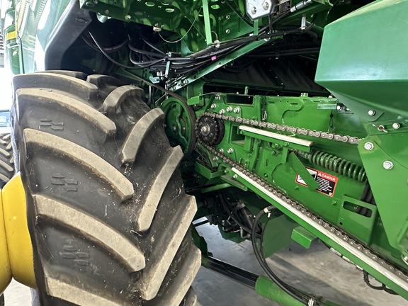 2023 John Deere X9 1100 Combine