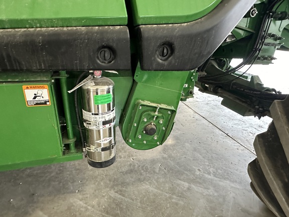 2023 John Deere X9 1100 Combine