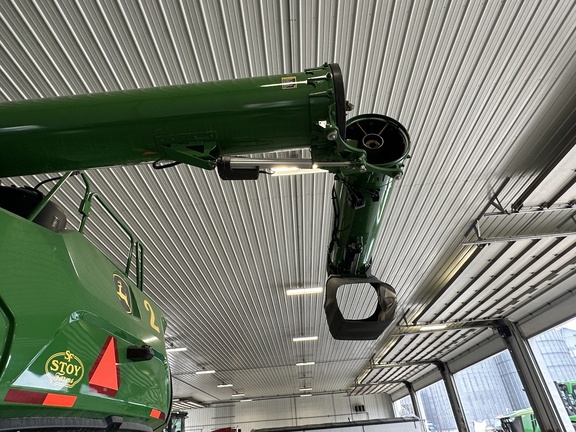 2023 John Deere X9 1100 Combine