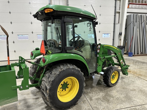 2016 John Deere 3033R Tractor Compact