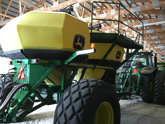 2004 John Deere 1910 Air Seeder