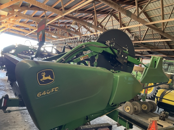 2014 John Deere 640FD Header Combine