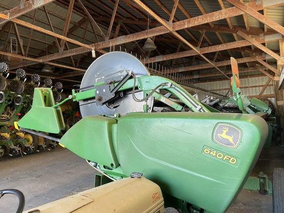 2014 John Deere 640FD Header Combine