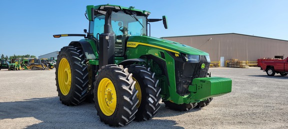 2022 John Deere 8R 410 Tractor