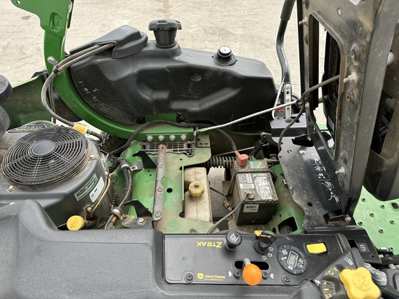 2021 John Deere Z920M Mower/Zero Turn