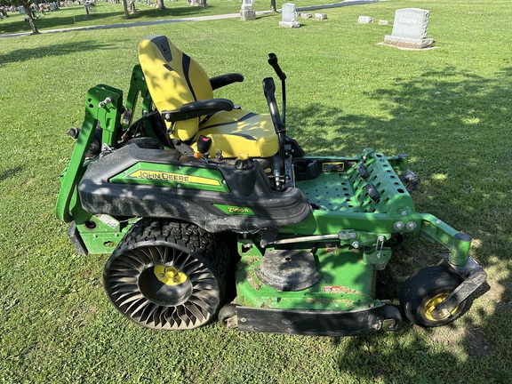 2021 John Deere Z950R Mower/Zero Turn