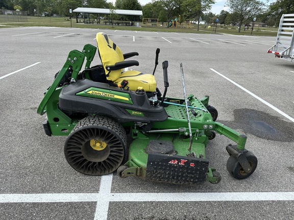 2021 John Deere Z950R Mower/Zero Turn