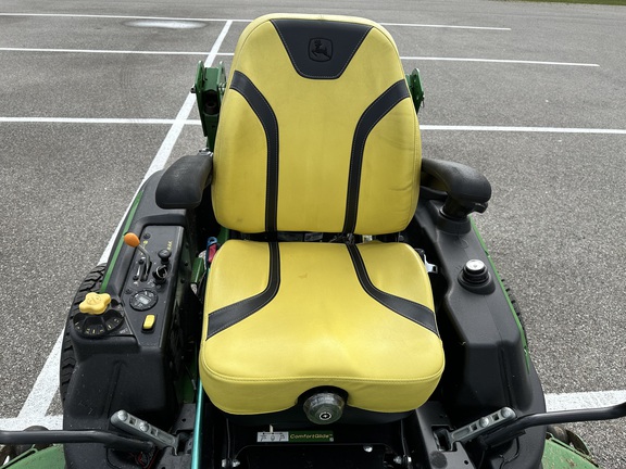 2021 John Deere Z950R Mower/Zero Turn