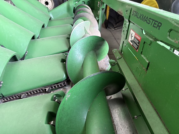 2021 John Deere C6R Header Corn Head