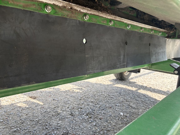 2021 John Deere C6R Header Corn Head