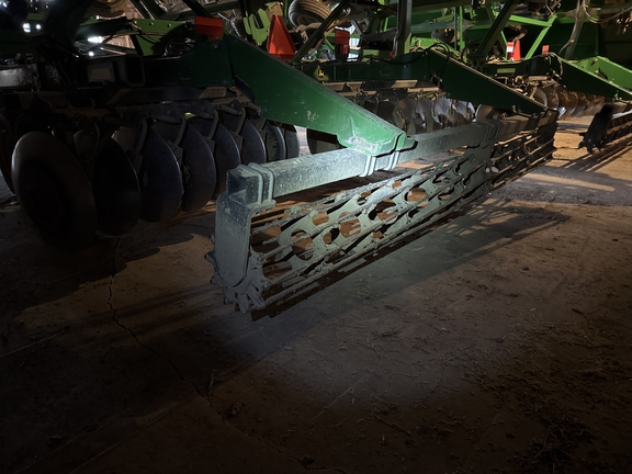 2013 John Deere 2720 Disk Ripper