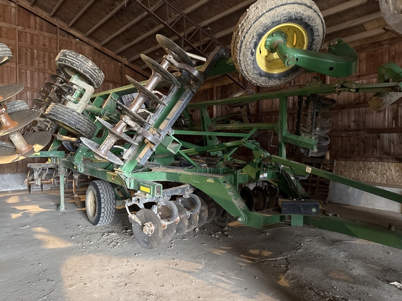 2013 John Deere 2720 Disk Ripper