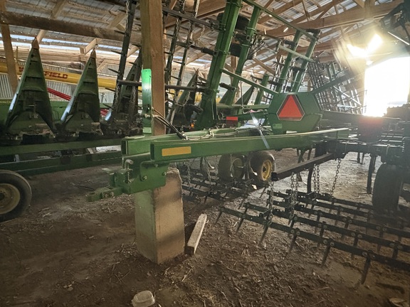 2008 John Deere 2210 LL Field Cultivator