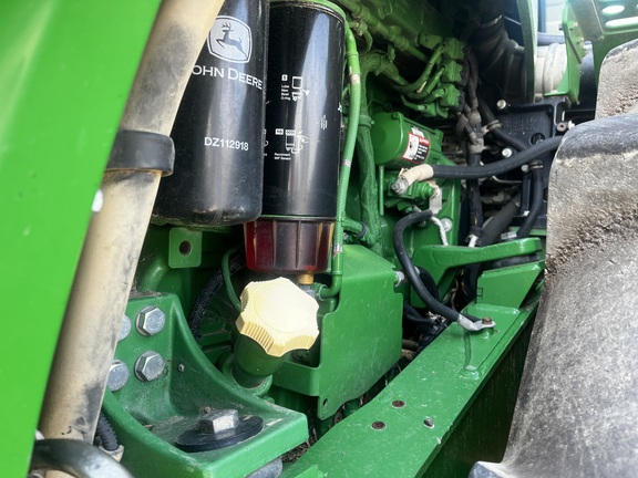 2015 John Deere 9520R Tractor 4WD