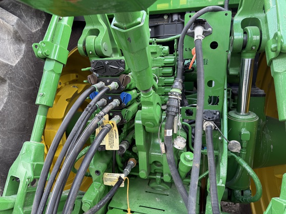 2022 John Deere 8R 340 Tractor