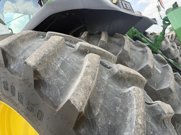 2022 John Deere 8R 340 Tractor