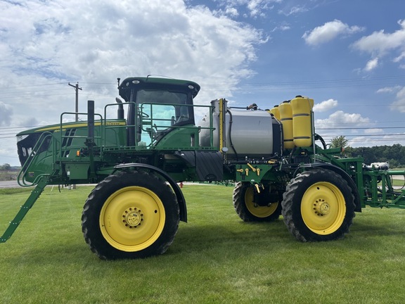 2016 John Deere R4038 Sprayer/High Clearance