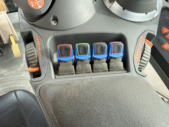 2019 Challenger 1042 Tractor