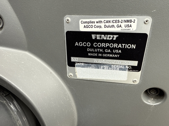 2019 Challenger 1042 Tractor