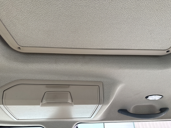 2019 Challenger 1042 Tractor