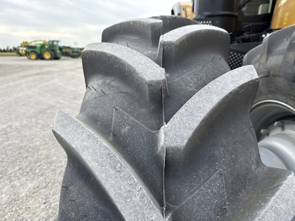 2019 Challenger 1042 Tractor