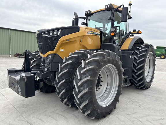 2019 Challenger 1042 Tractor