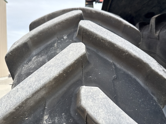 2019 Challenger 1042 Tractor