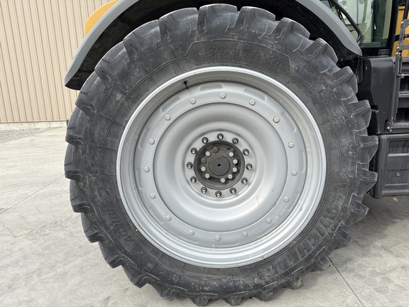 2019 Challenger 1042 Tractor