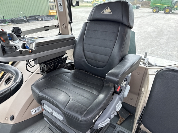 2019 Challenger 1042 Tractor