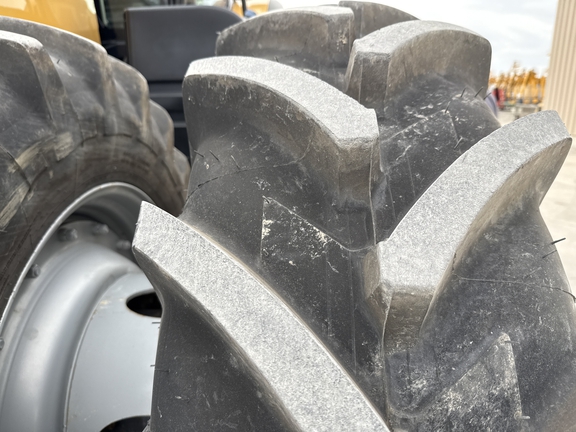 2019 Challenger 1042 Tractor