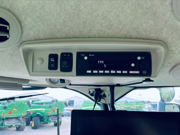 2024 John Deere S780 Combine