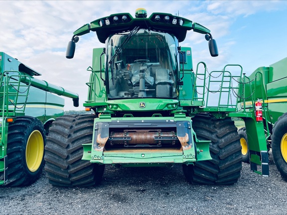 2024 John Deere S780 Combine