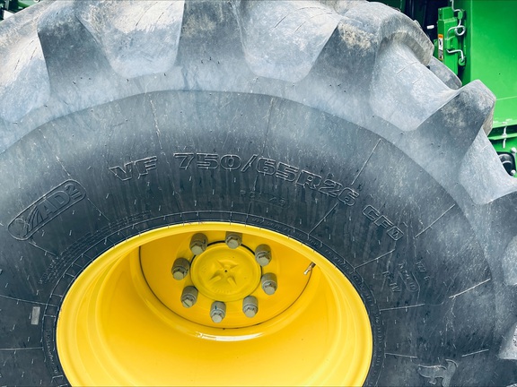 2024 John Deere S780 Combine